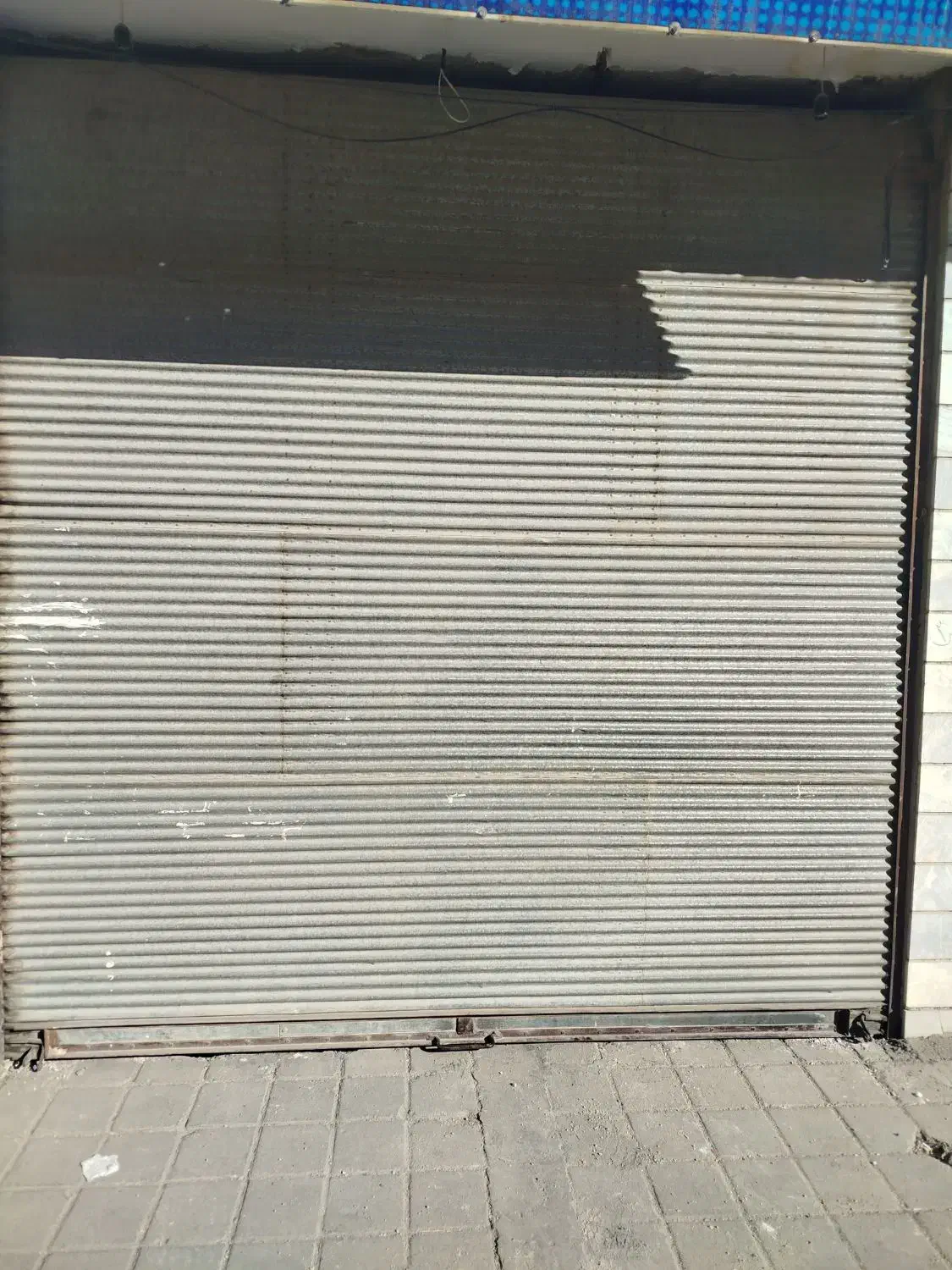 کرکره در حد نو عرض سه متر و ارتفاع سه متر|مصالح و تجهیزات ساختمان|ملایر, |دیوار