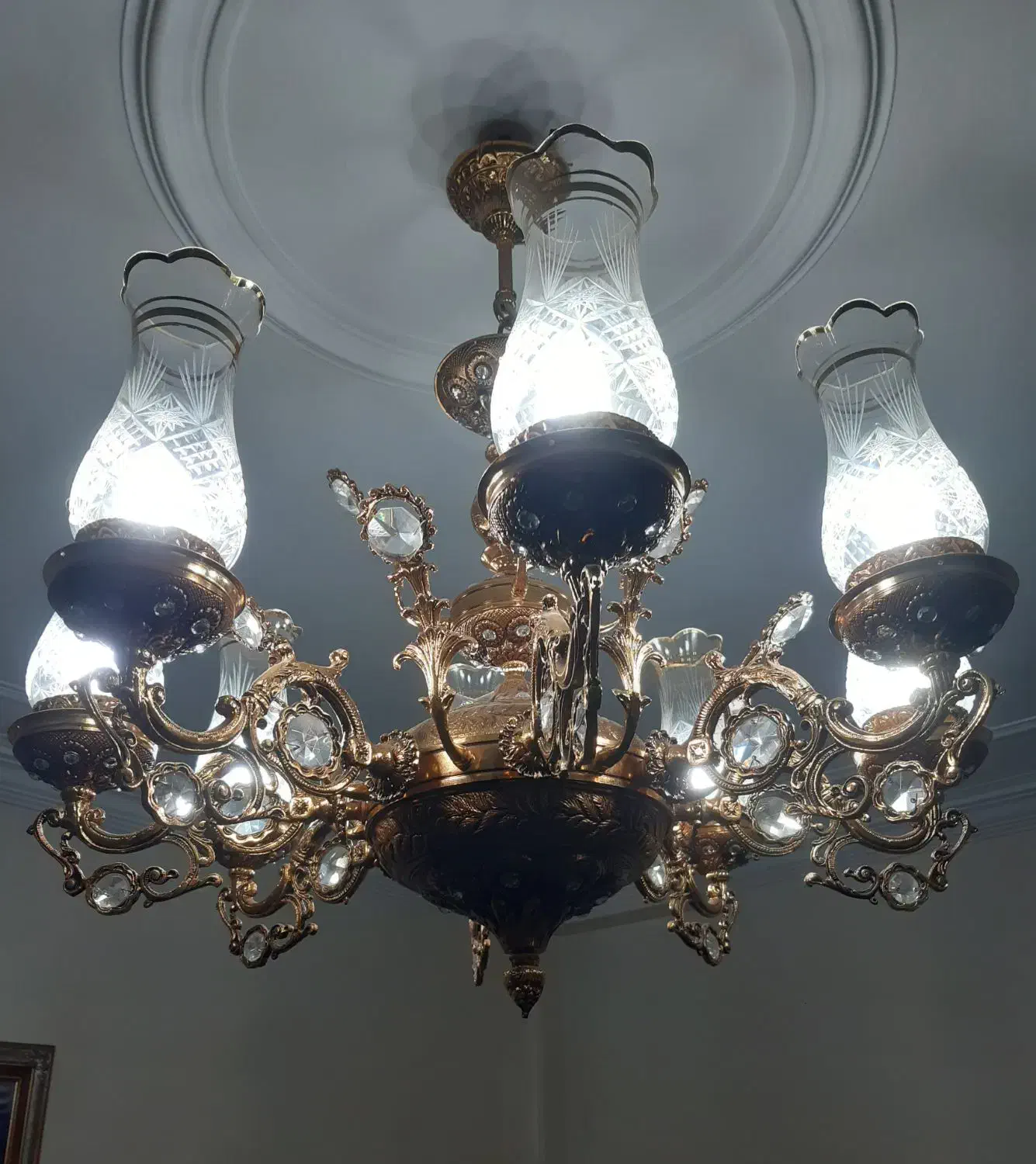 لوستر ۸ شعله|لوستر و چراغ آویز|تهران, زنجان جنوبی|دیوار