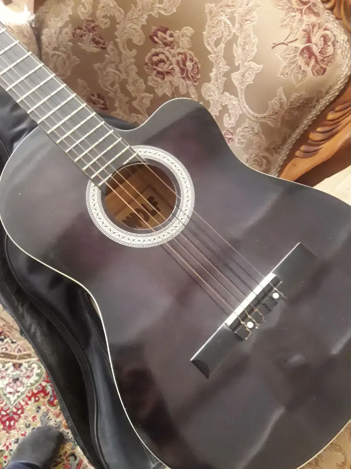 گیتار برند ولف|گیتار، بیس، امپلیفایر|سقز, |دیوار