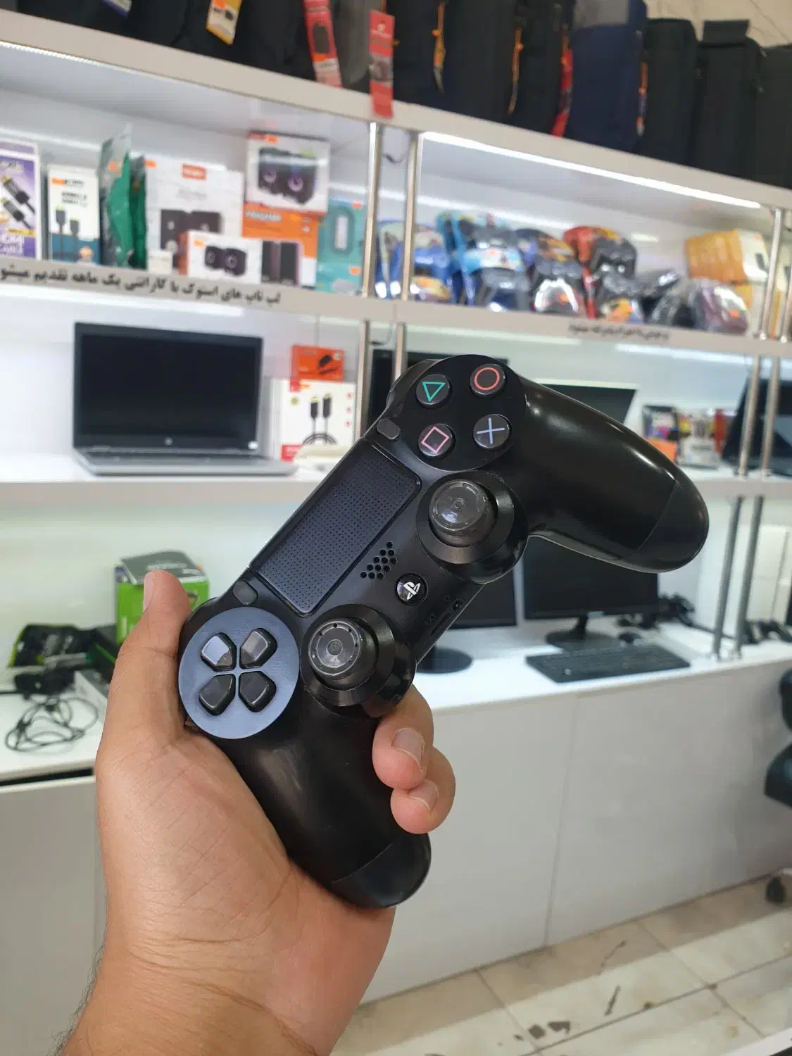 PS4 SLIM در حد نو و کپی خور|کنسول، بازی ویدئویی و آنلاین|محمدیه-قزوین, |دیوار