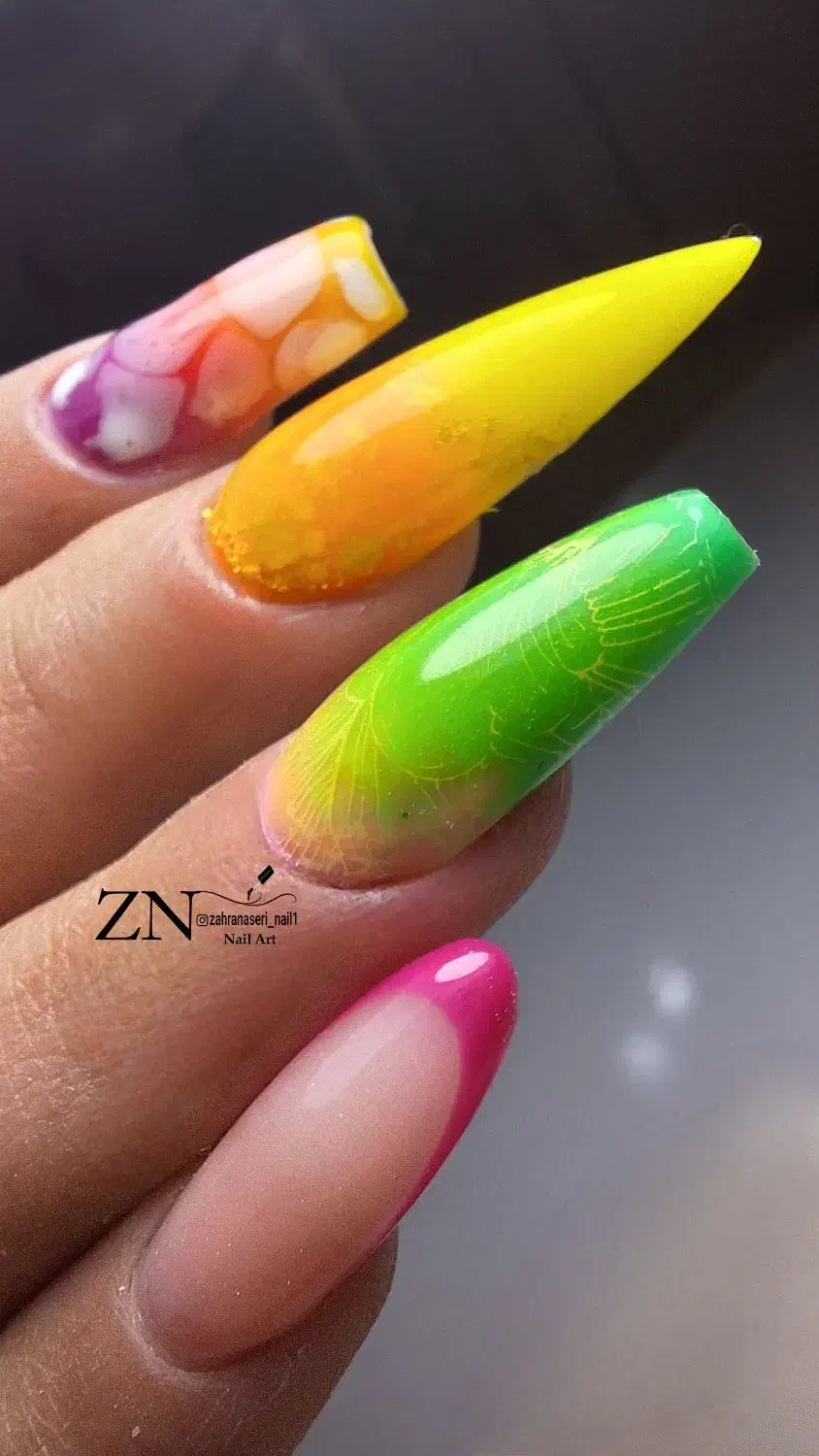 آموزش تخصصی کاشت ناخن کاملاتضمینی با مدرک اقساطی|خدمات آرایشگری و زیبایی|مبارکه, |دیوار