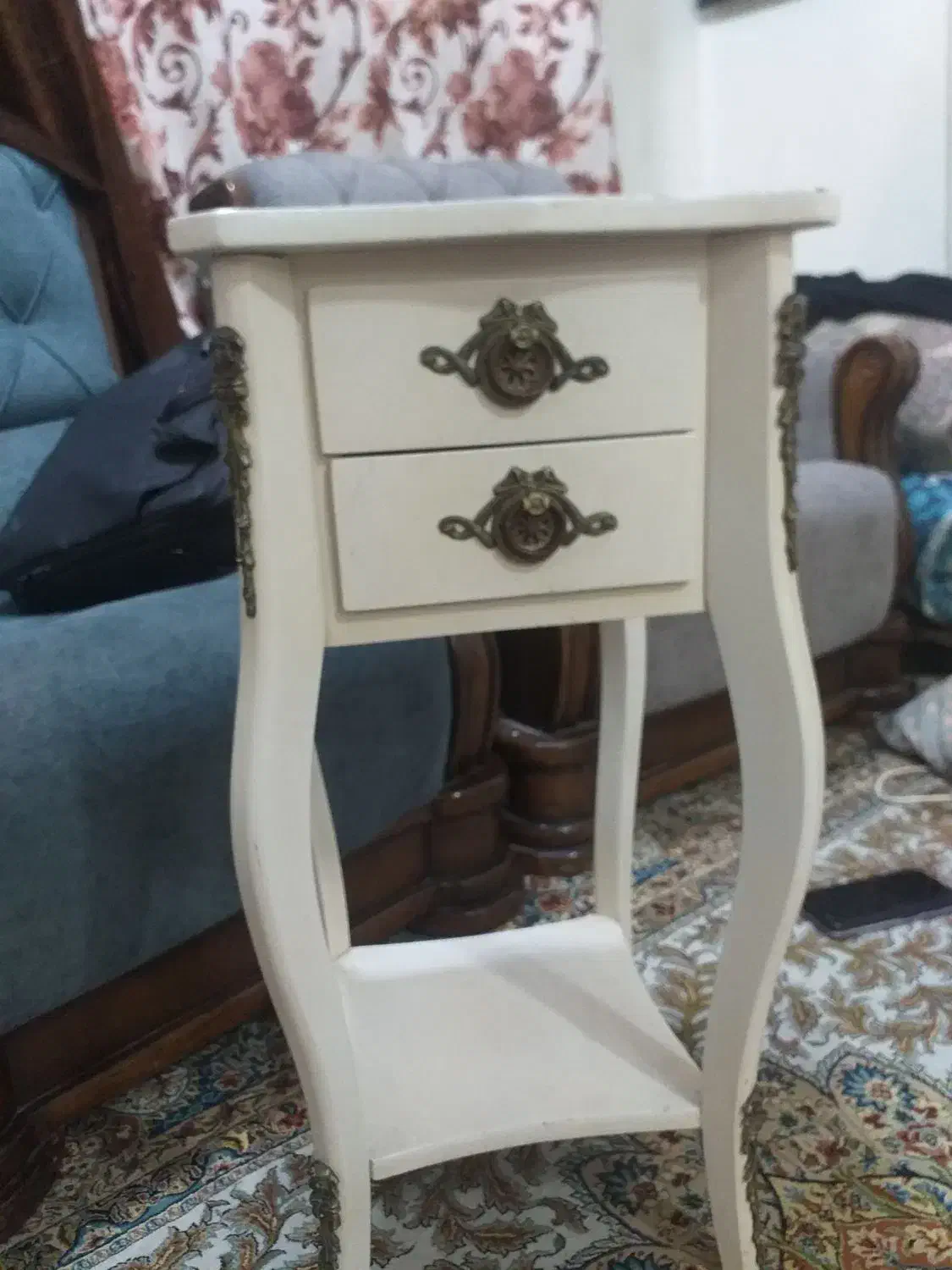 میز تلفن|میز تلفن|اهواز, کوی کربن|دیوار