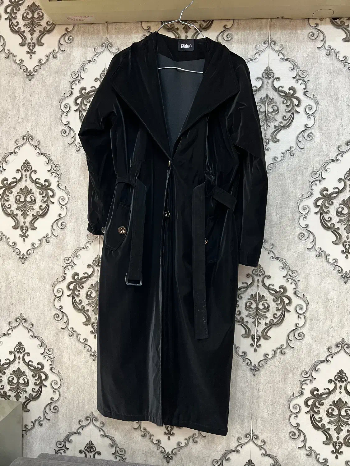 بارونی زیبا زد اب|لباس|رشت, گلسار|دیوار