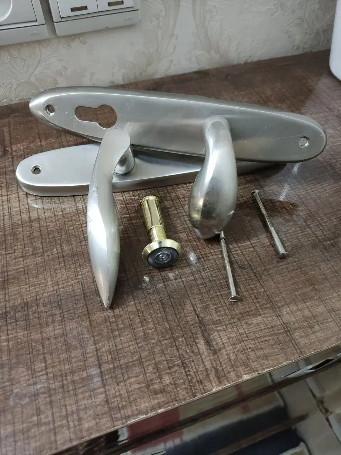 دستگیره درب آپارتمان درحدنو|مصالح و تجهیزات ساختمان|صباشهر, |دیوار