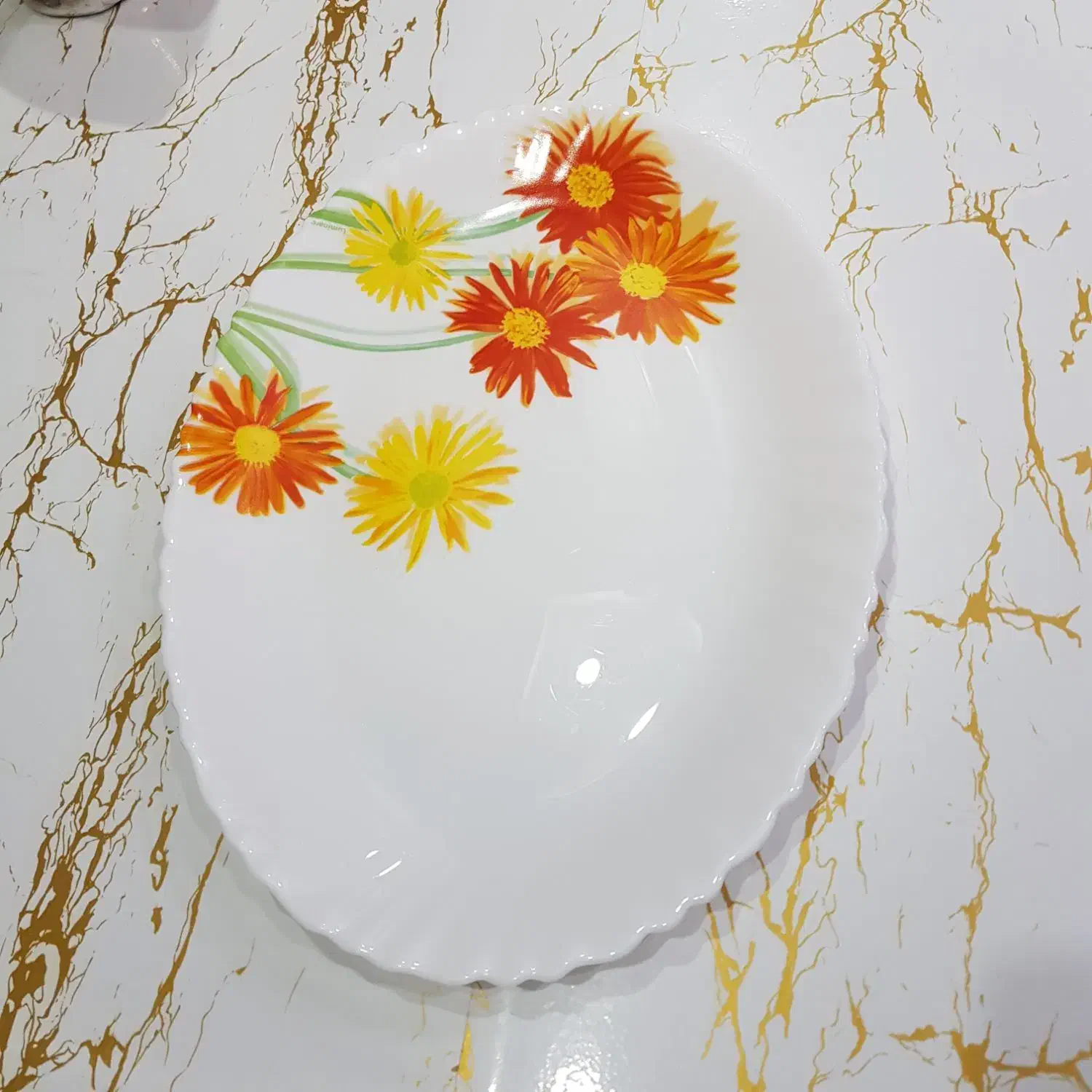 آرکوپال لومینارک فرانسوی گل مارگریت|ظروف سرو و پذیرایی|همدان, |دیوار