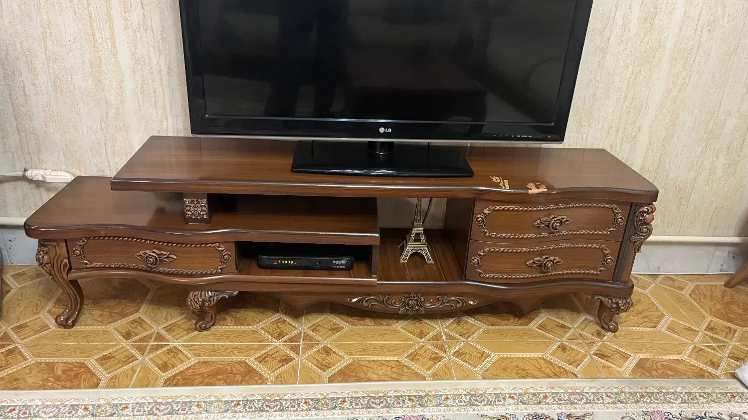 میز تلویزیون|میز تلویزیون|هشتگرد, شهرک ولیعصر (مصلی)|دیوار