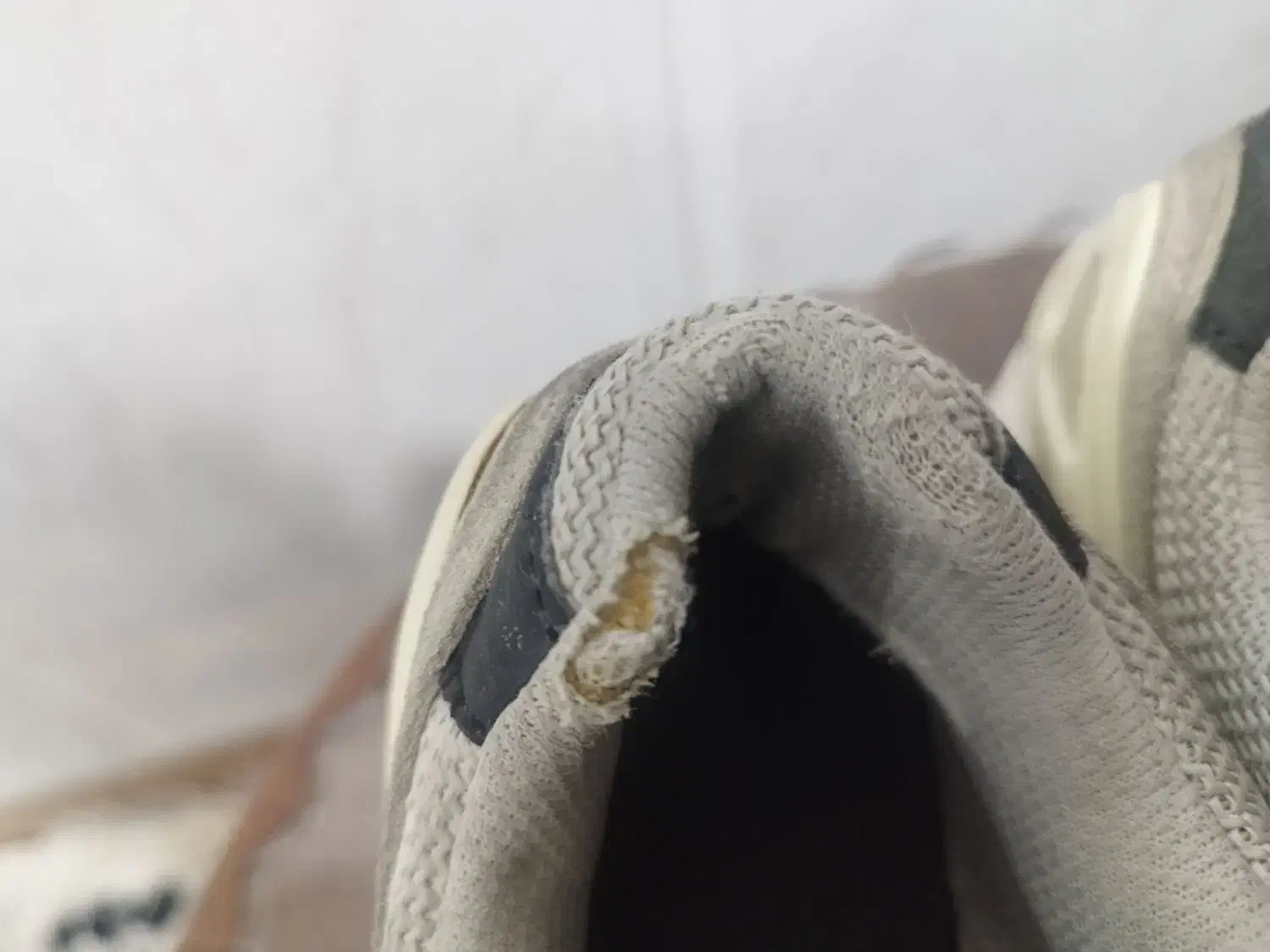 یک جفت کتونی اورجینال سالم|کیف، کفش، کمربند|پاکدشت, پاکدشت (مامازند)|دیوار