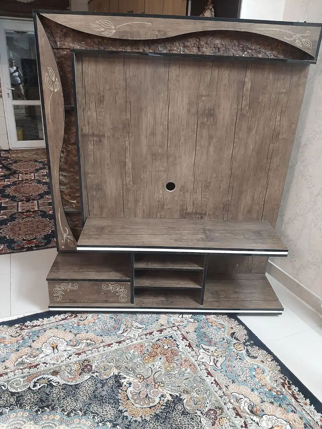 میز تی وی کاملا سالم|میز تلویزیون|تهران, حبیب الله|دیوار