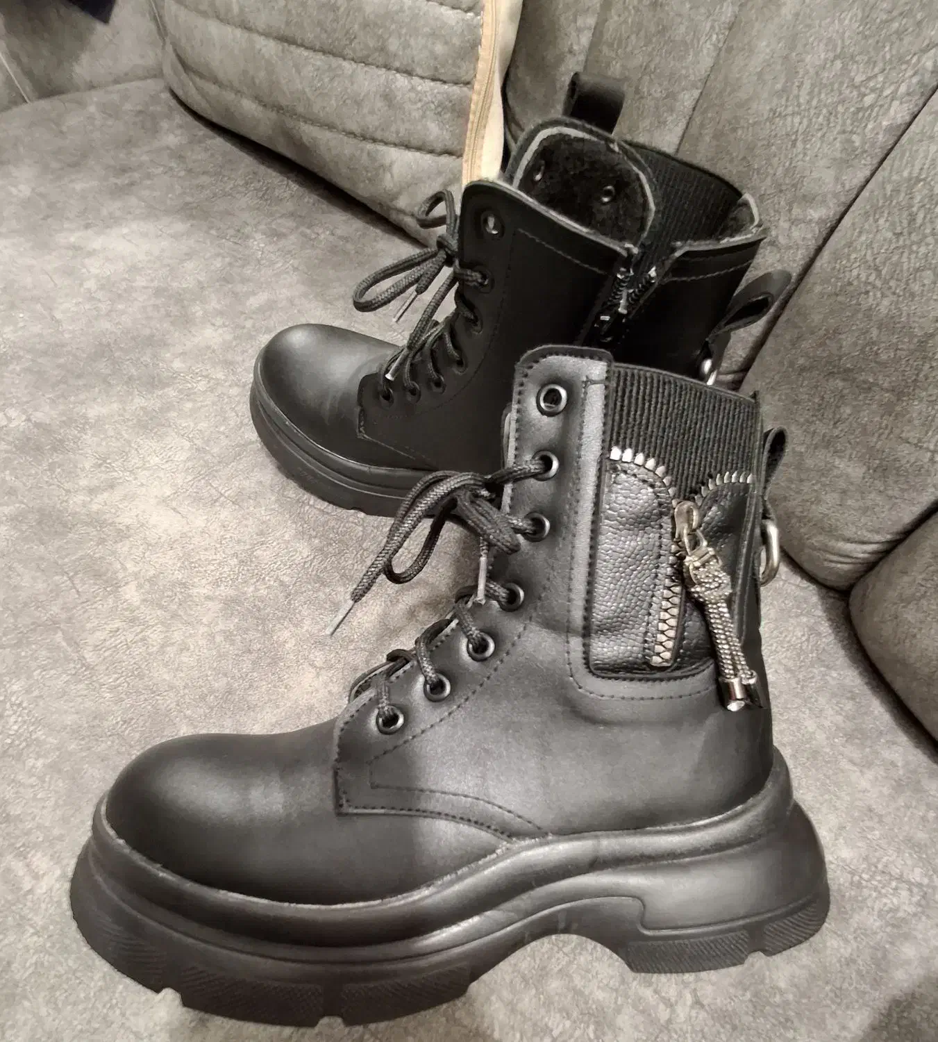 نیم بوت دخترانه|کیف، کفش، کمربند|رشت, جانبازان|دیوار