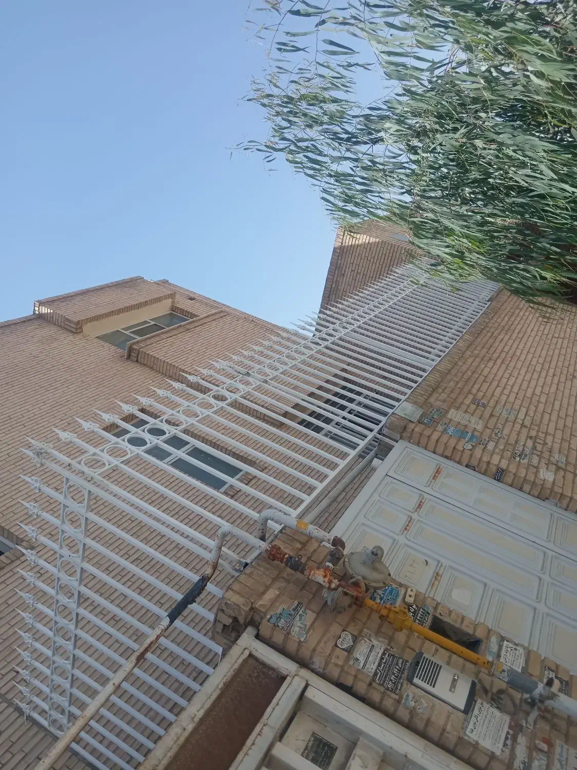 حفاظه دیواری نرده پله|خدمات پیشه و مهارت|نجف‌آباد, شهدای غربی|دیوار