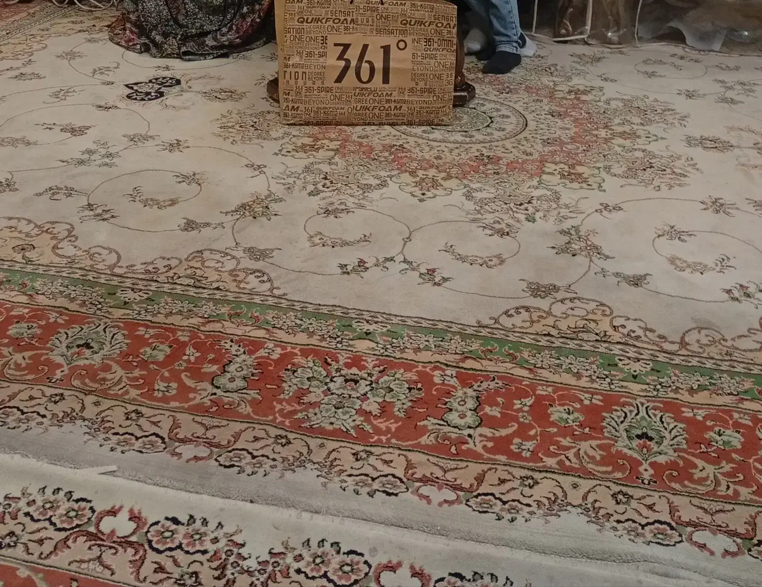 فرش ماشینی ۷۰۰شانه زمرد مشهد|فرش|مشهد, آبکوه|دیوار