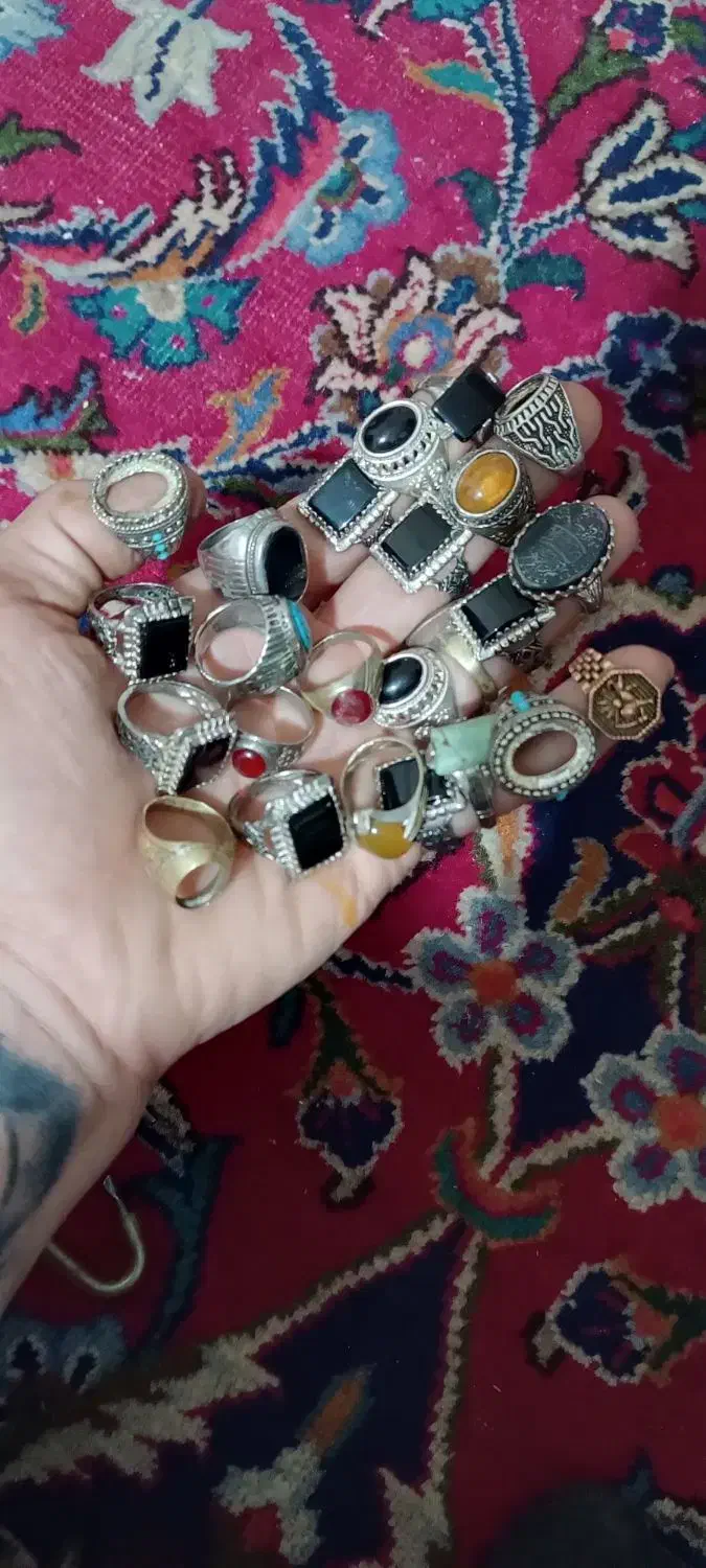 انگشتر بدل بیست چهار عدد. خریدار واقعی پیام بده|بدلیجات|میانه, |دیوار