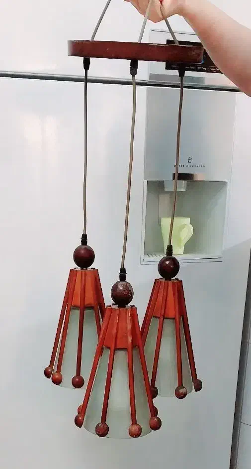 لوسترچوبی|لوستر و چراغ آویز|شاهین‌شهر, فردوسی|دیوار