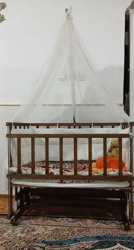 گهواره نوزاد|تخت و صندلی بچه|نسیمشهر, |دیوار