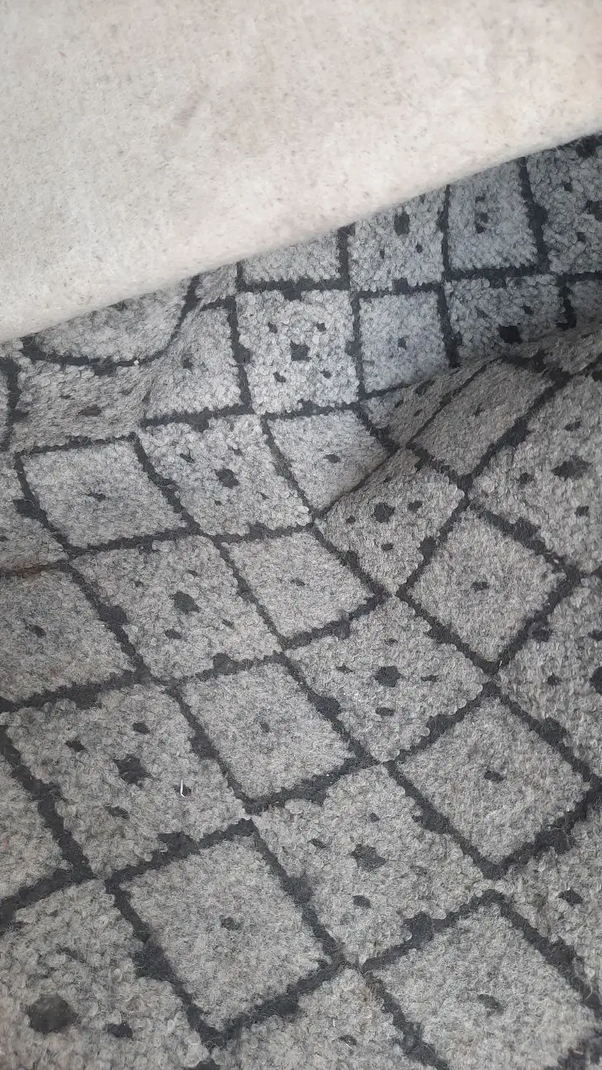 موکت طوسی|موکت|نیشابور, محله میدان باغات|دیوار