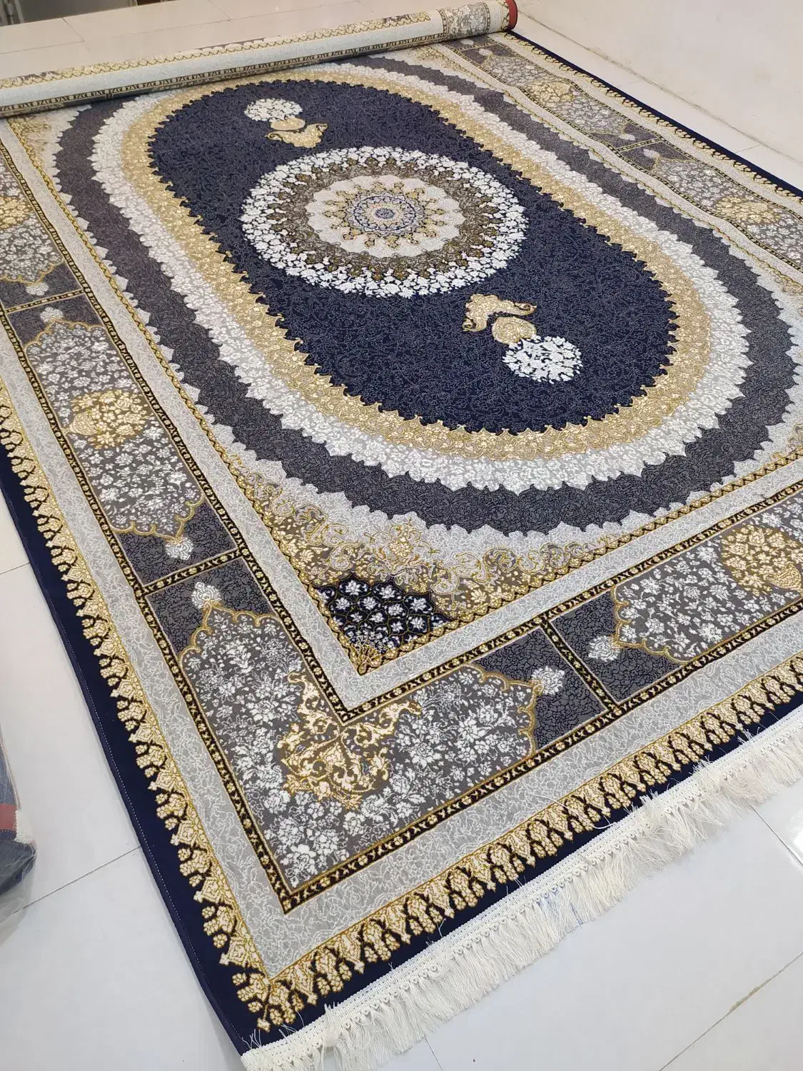 فرش طرح صدرا 700شانه 2250تراکم، نو نو|فرش|نهاوند, |دیوار