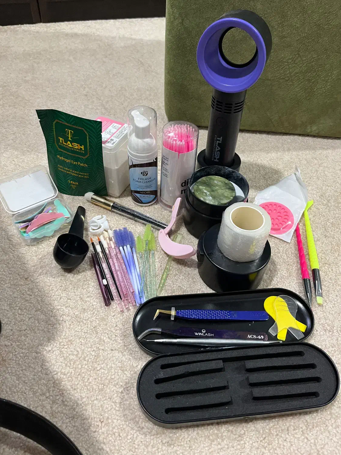 وسایل کامل مژه کار و لیفت ابرو در حدنوع و حرفه ای|آرایشگاه و سالنهای زیبایی|بابلسر, |دیوار