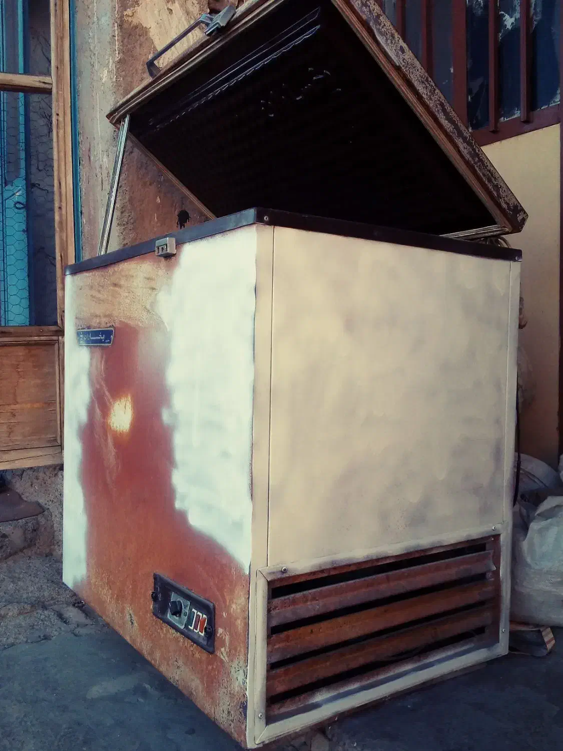 فریزر صندوقی باقیمت باورنکردنی|یخچال و فریزر|سربیشه, |دیوار