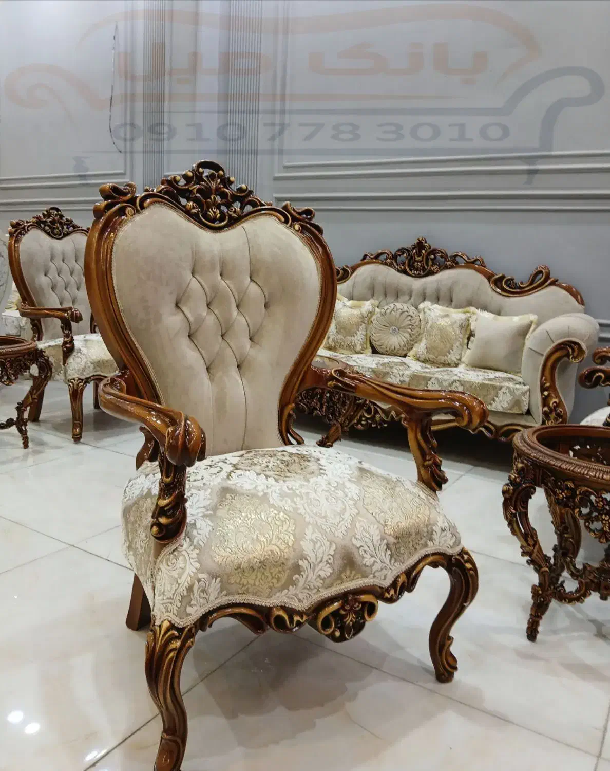 مبل سلطنتی ×× بانک مبل ××|مبلمان خانگی و میز عسلی|خرمآباد, |دیوار