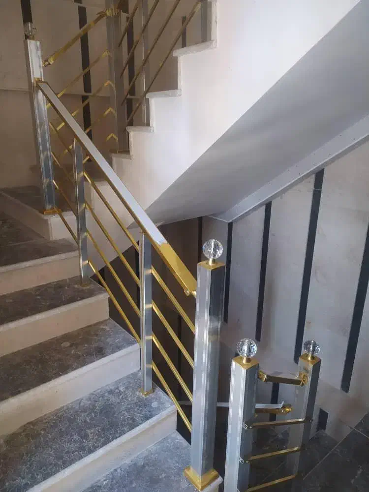 نرده استیل و آلومینیوم|خدمات پیشه و مهارت|شیراز, شهرک مطهری|دیوار