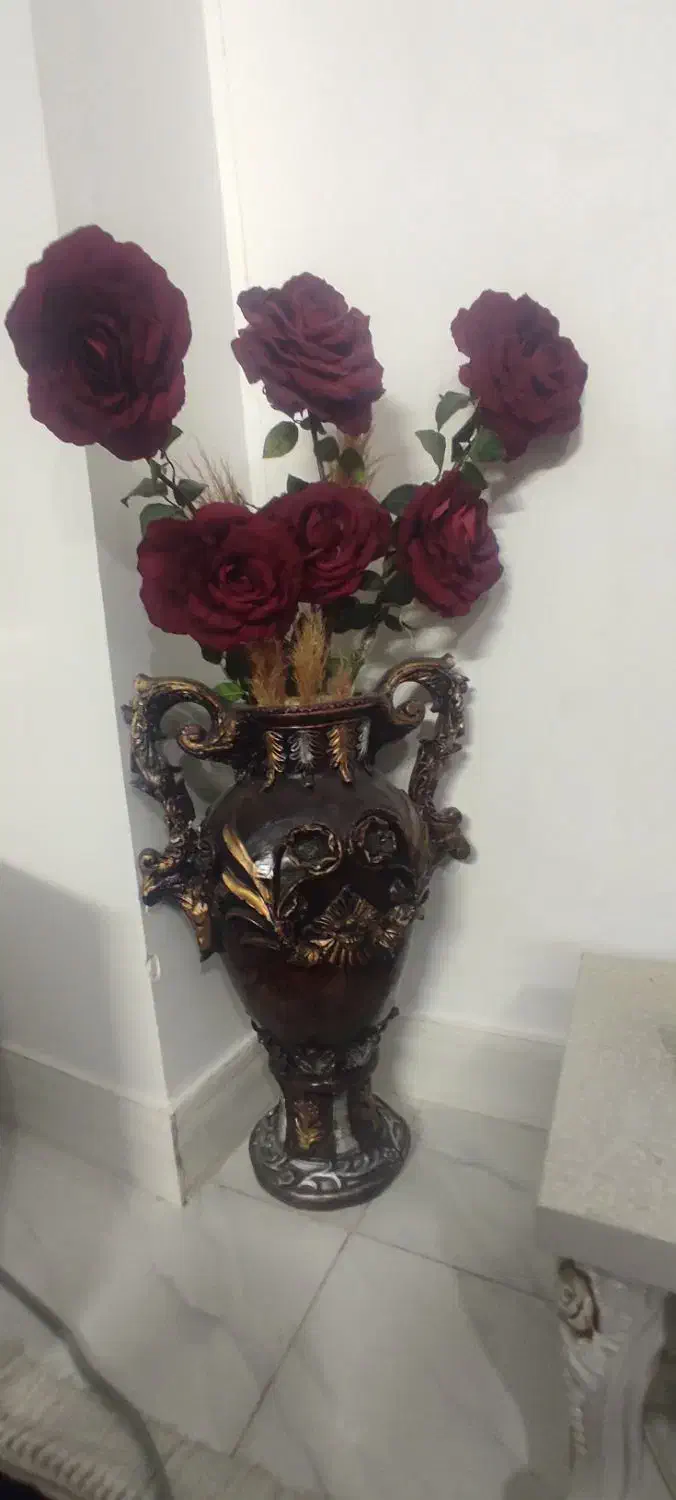 گل مصنوعی|گل مصنوعی|شیراز, محراب|دیوار