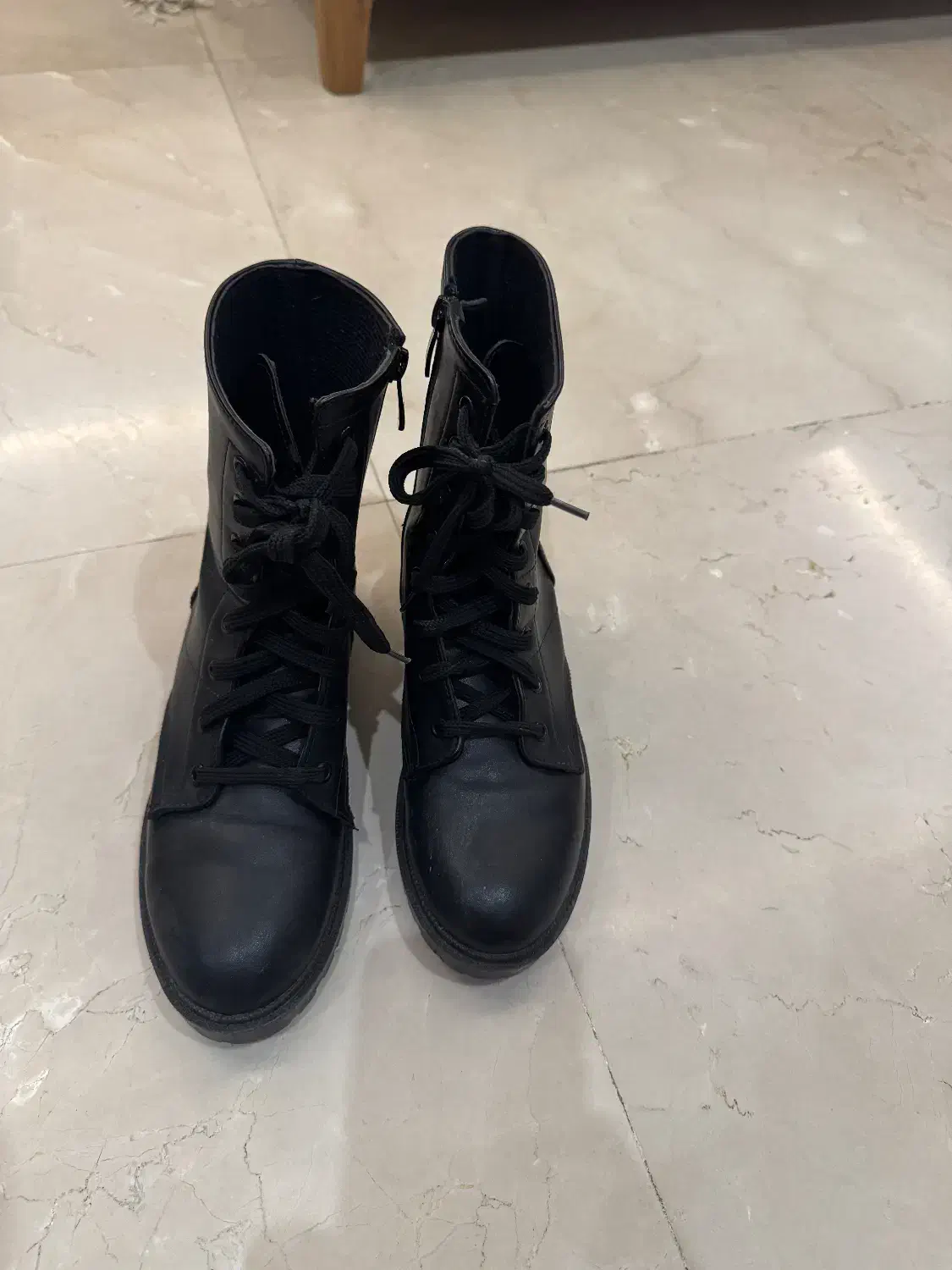 بوت ساقه دار بنددار وکنار زیپ مشکی سایز ۳۹|کیف، کفش، کمربند|گلپایگان, |دیوار