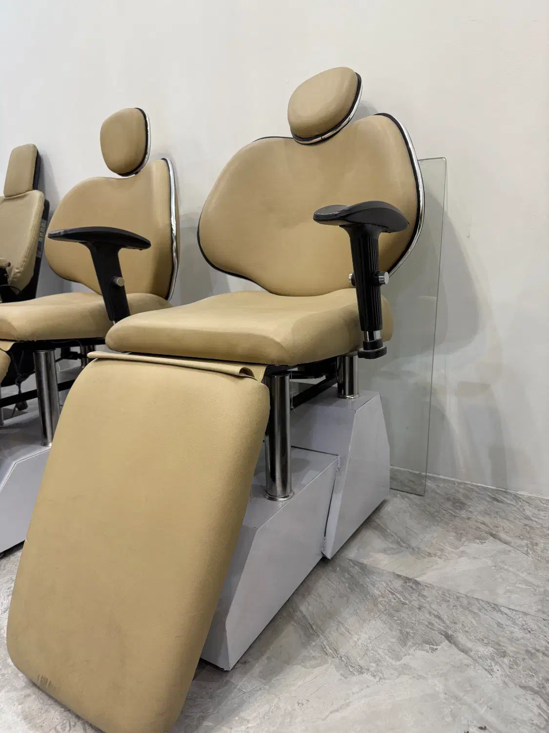 صندلی میکاپ کلاسیک پدالی|آرایشگاه و سالنهای زیبایی|بندر انزلی, شیلات|دیوار