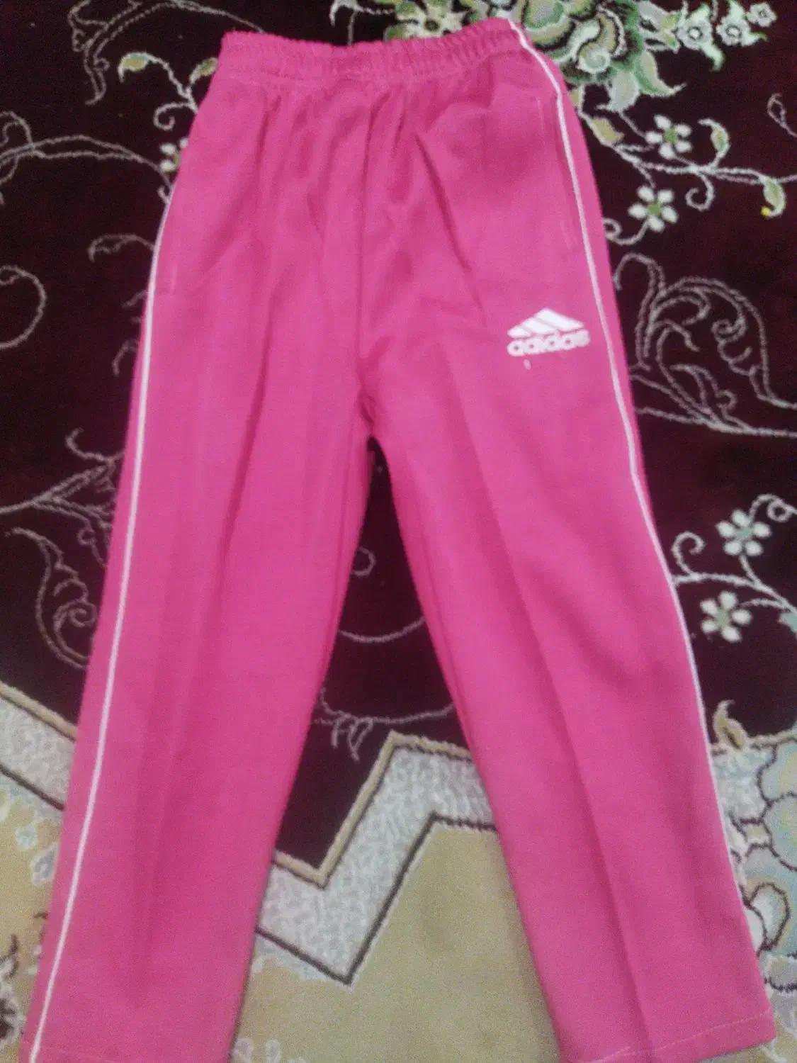 لباس ورزشی بچگانه|لباس|قدس, شهر‌قدس|دیوار