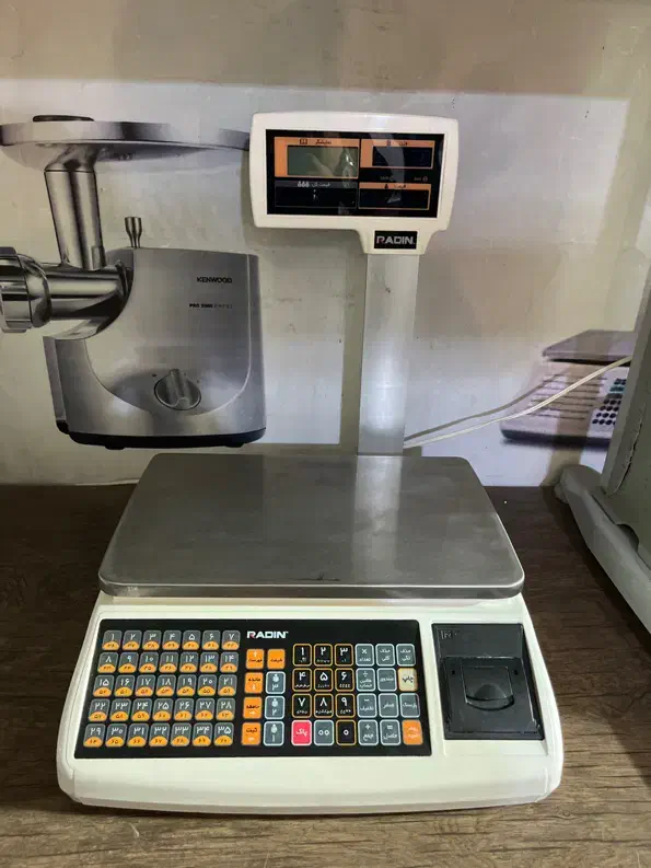 ترازو رادین پلاس مدل ۶۷۰۰کارکرده|فروشگاه و مغازه|تهران, دستغیب|دیوار