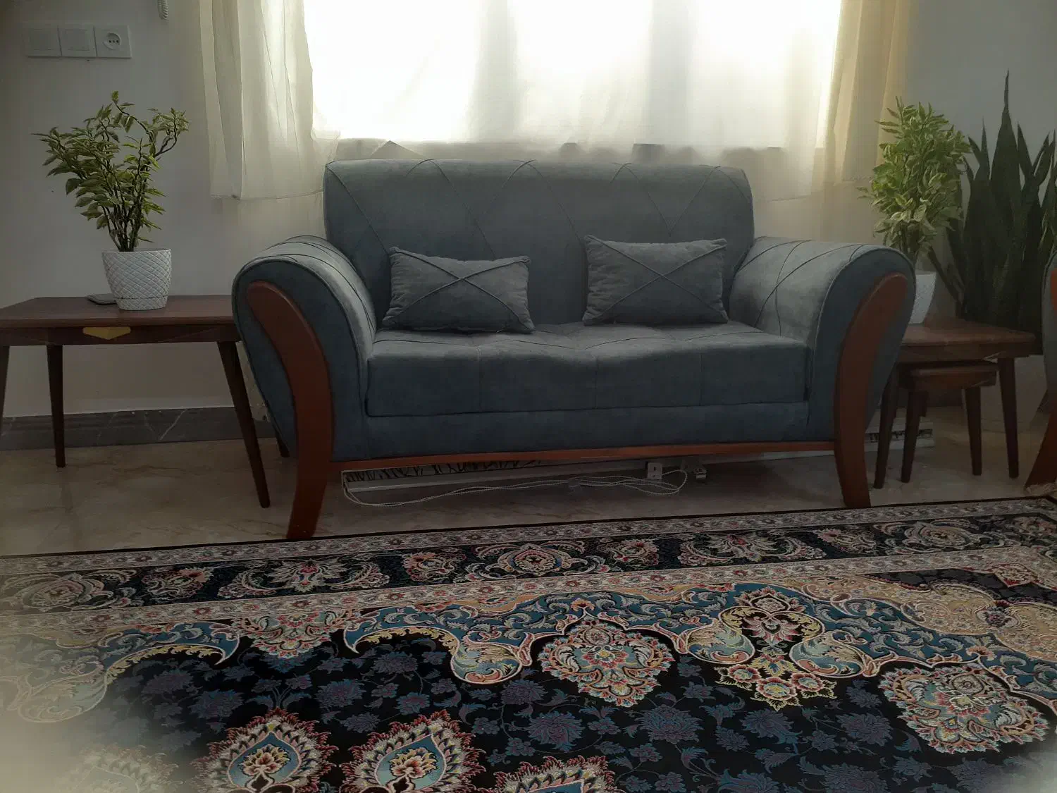 فروش مبل ۷نفره به همراه میزعسلی وجلومبلی|مبلمان خانگی و میز عسلی|رودبنه, |دیوار