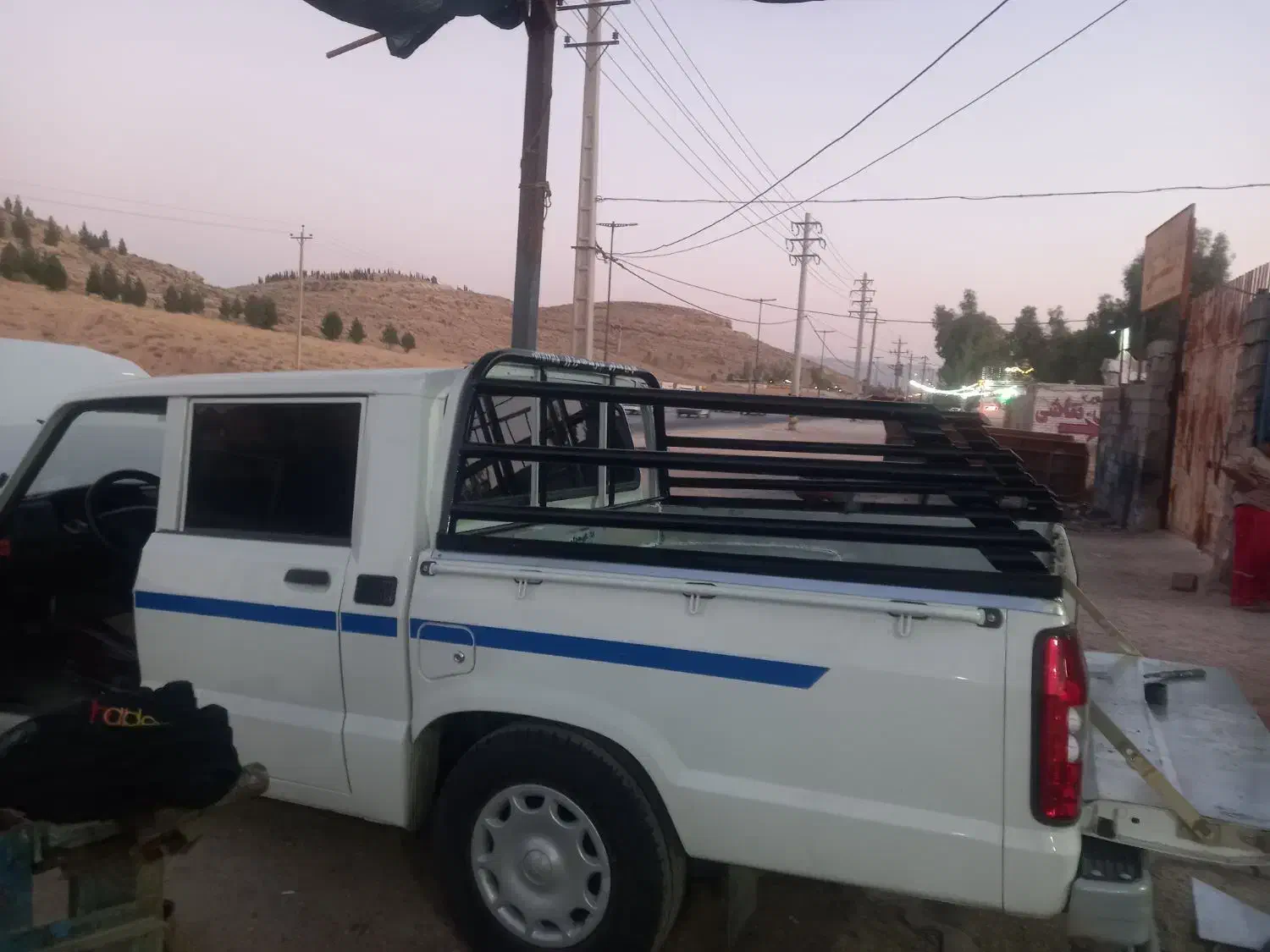 اطاقسازی وکفی سازیانواع وانت|قطعات یدکی و لوازم جانبی|شیراز, کوشک بیدک|دیوار