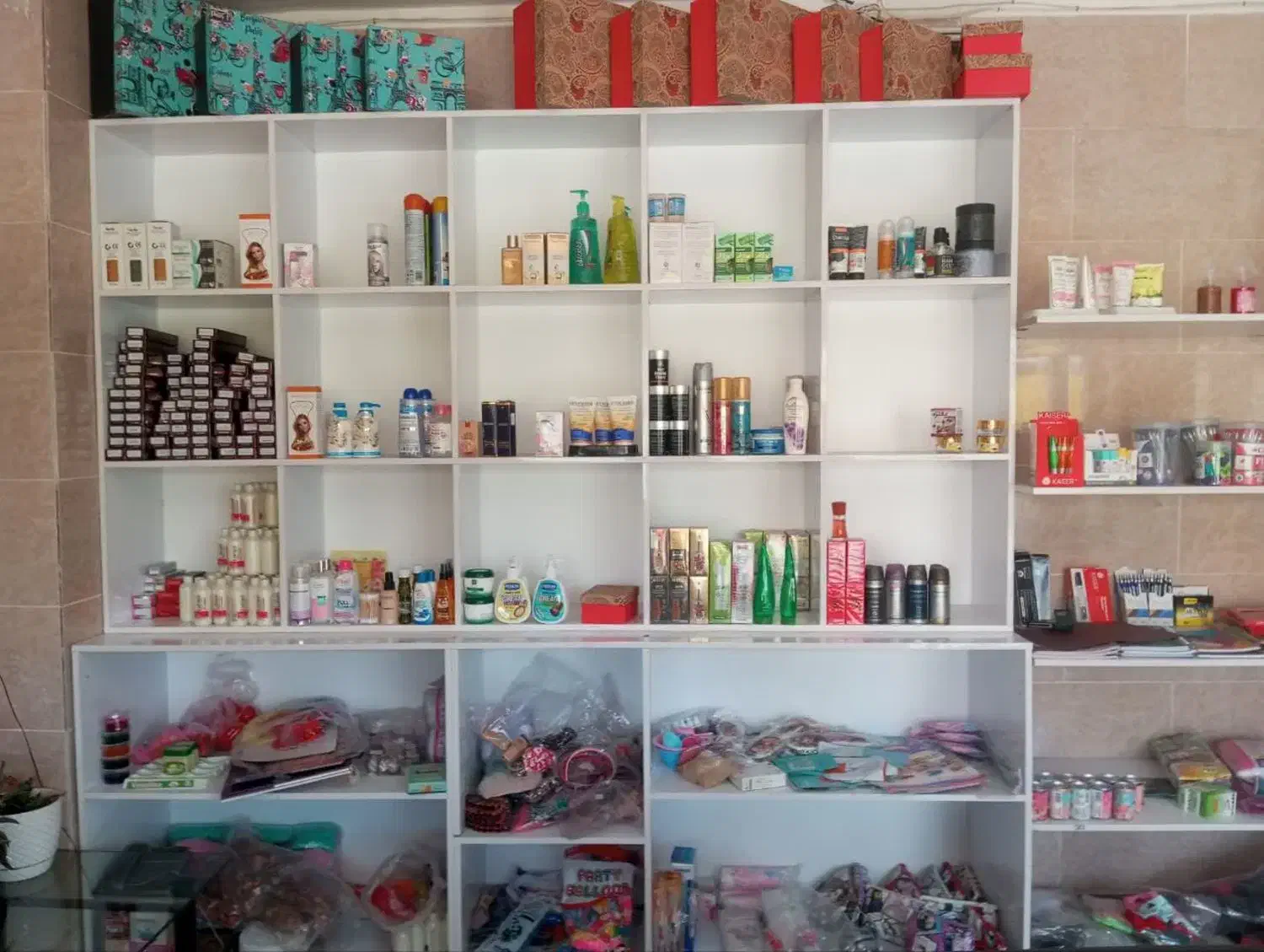 فروش وسایل مغازه|حراج|صدرا-فارس, فاز ۱|دیوار