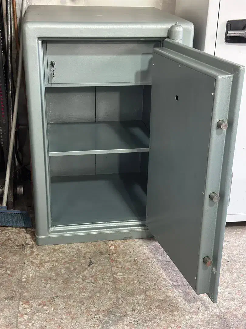 گاوصندوق 1000kr گاو صندوق جادار قیمت خیلی مناسب|ابزارآلات|تهران, تهرانسر مرکزی|دیوار