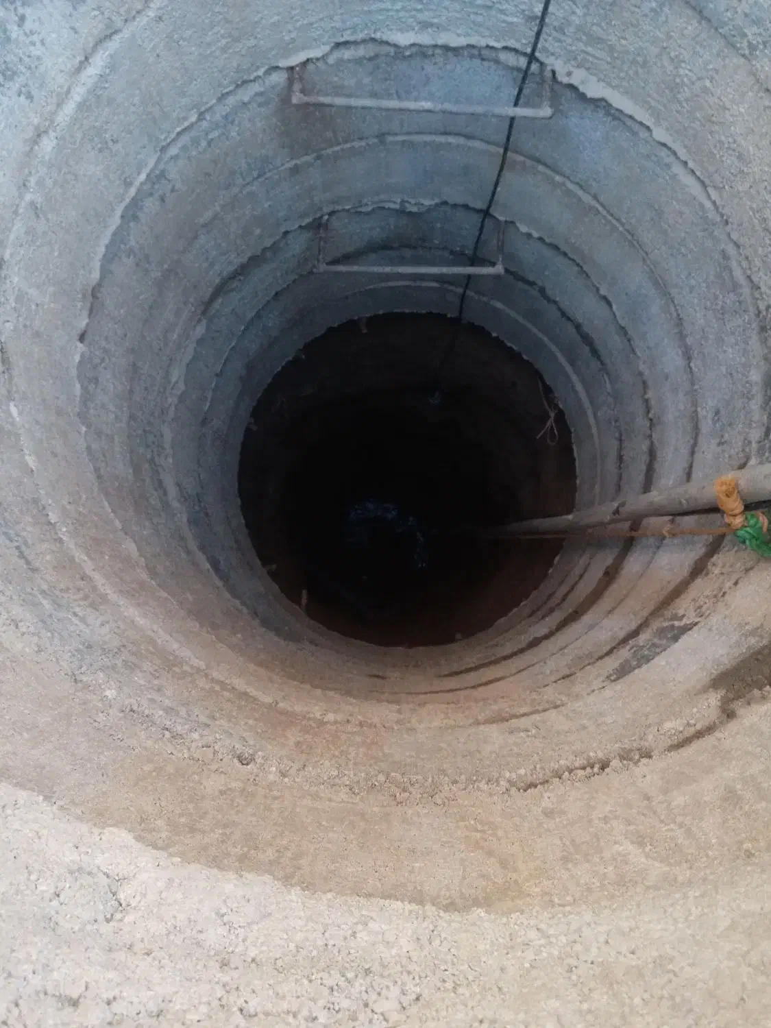 چاه کن|خدمات پیشه و مهارت|بروجرد, |دیوار