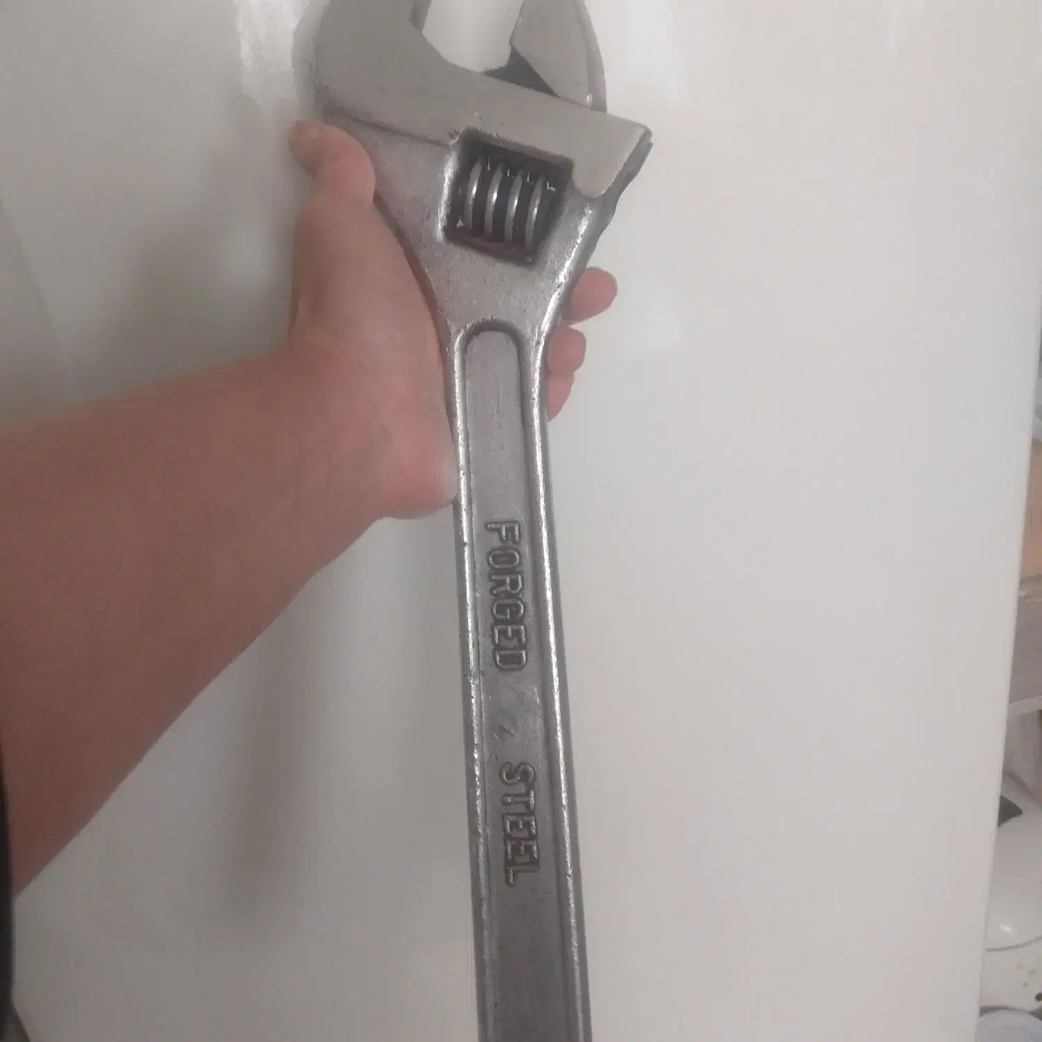 آچار فرانسه خیلی بزرگ وآچار لوله گیر یاشلاقی بزرگ|ابزارآلات|فردیس, شهرک ارم|دیوار