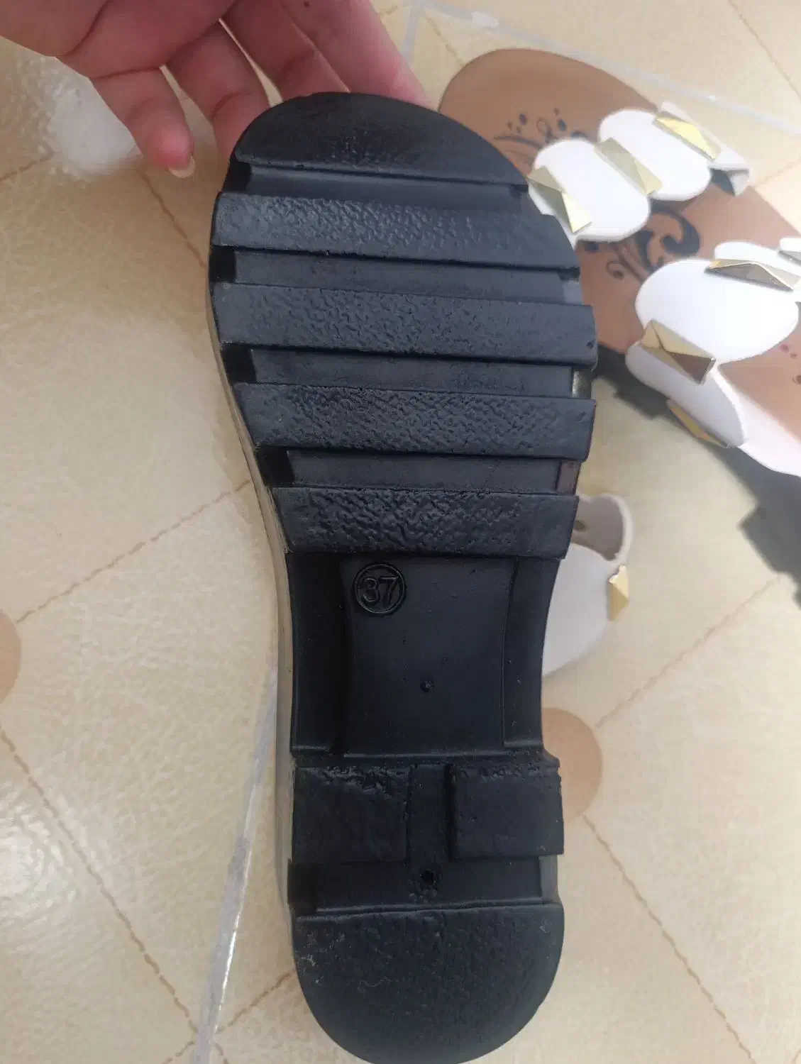 کتونی و صندل|کیف، کفش، کمربند|صفادشت, |دیوار