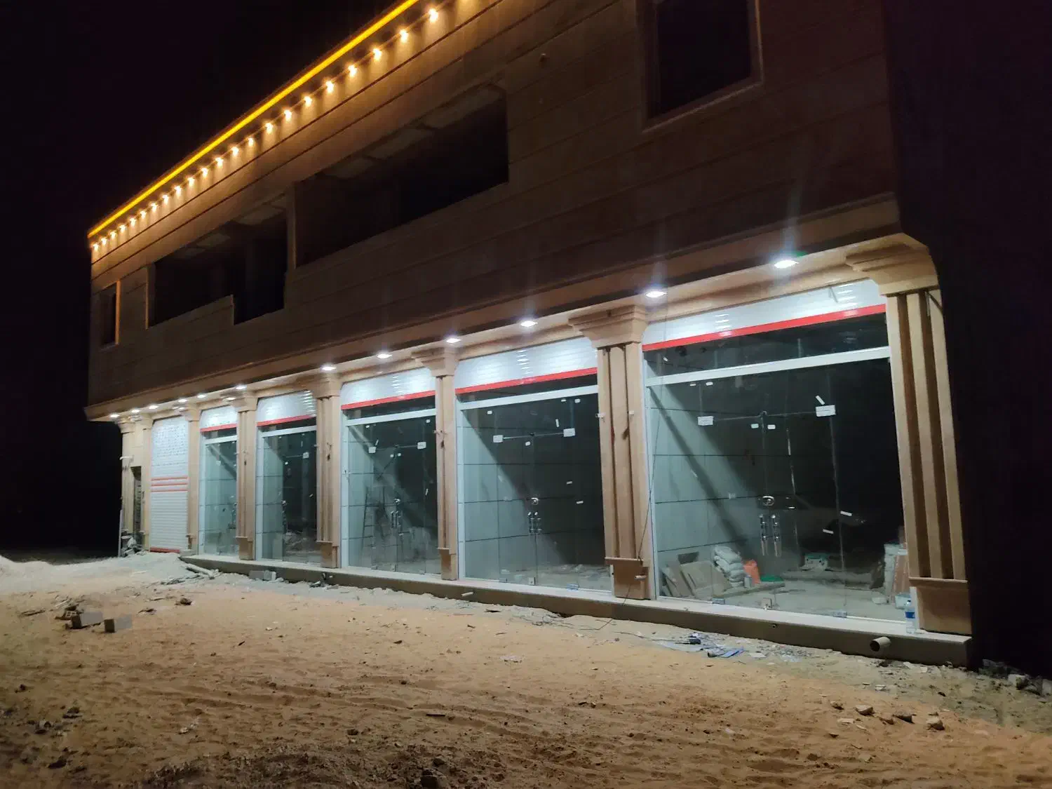 نصب شیشه سکوریت و درب برقی|خدمات پیشه و مهارت|بوشهر, |دیوار