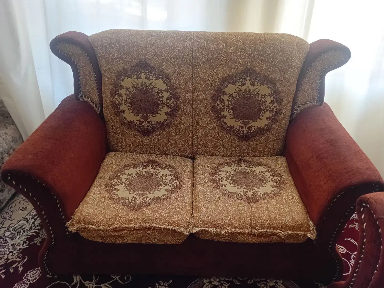 مبلمان|مبلمان خانگی و میز عسلی|ایوان, |دیوار