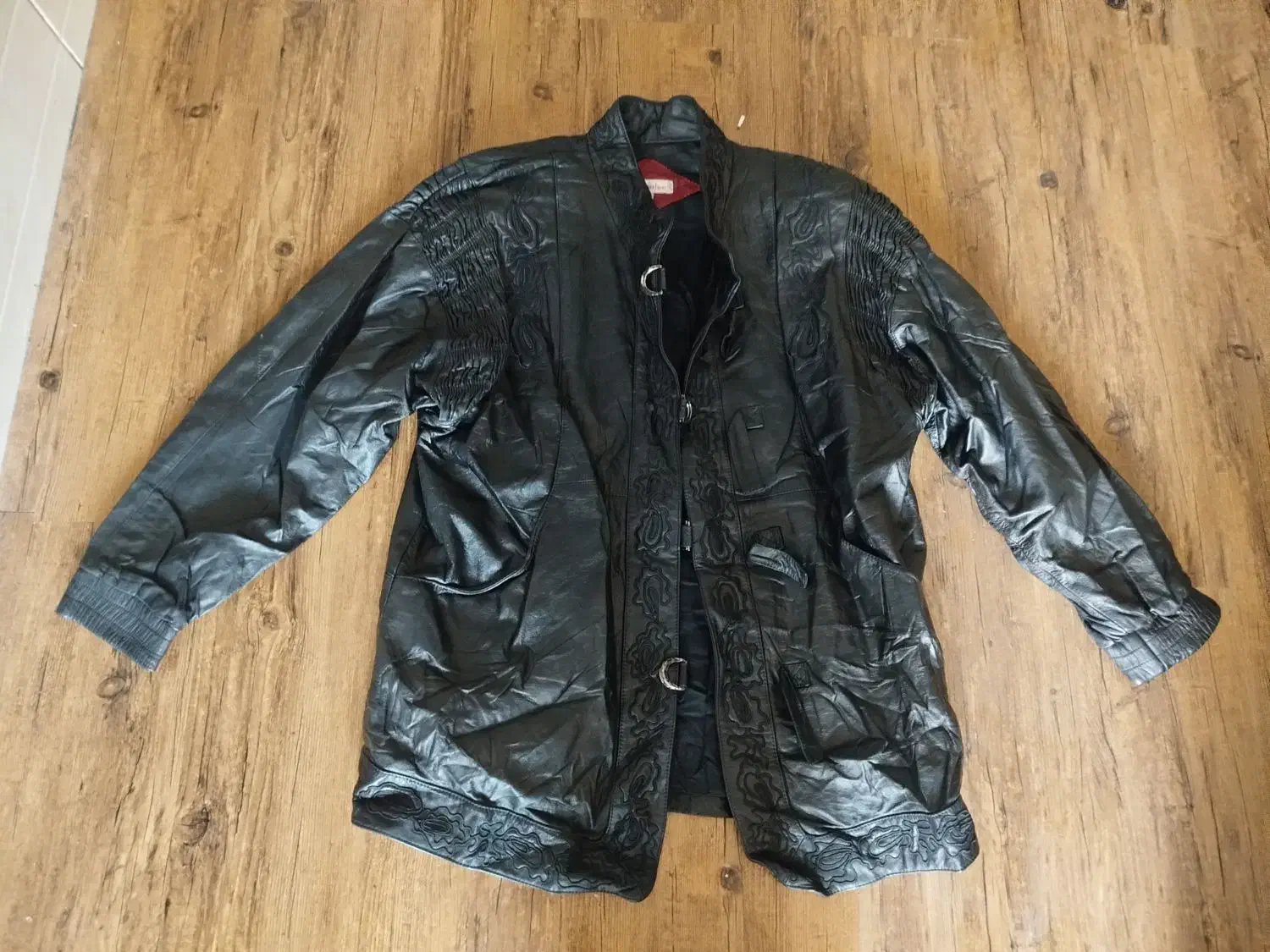 کاپشن چرم طبیعی اورجینال سنگین وزن|لباس|شیراز, شهرک دارایی|دیوار