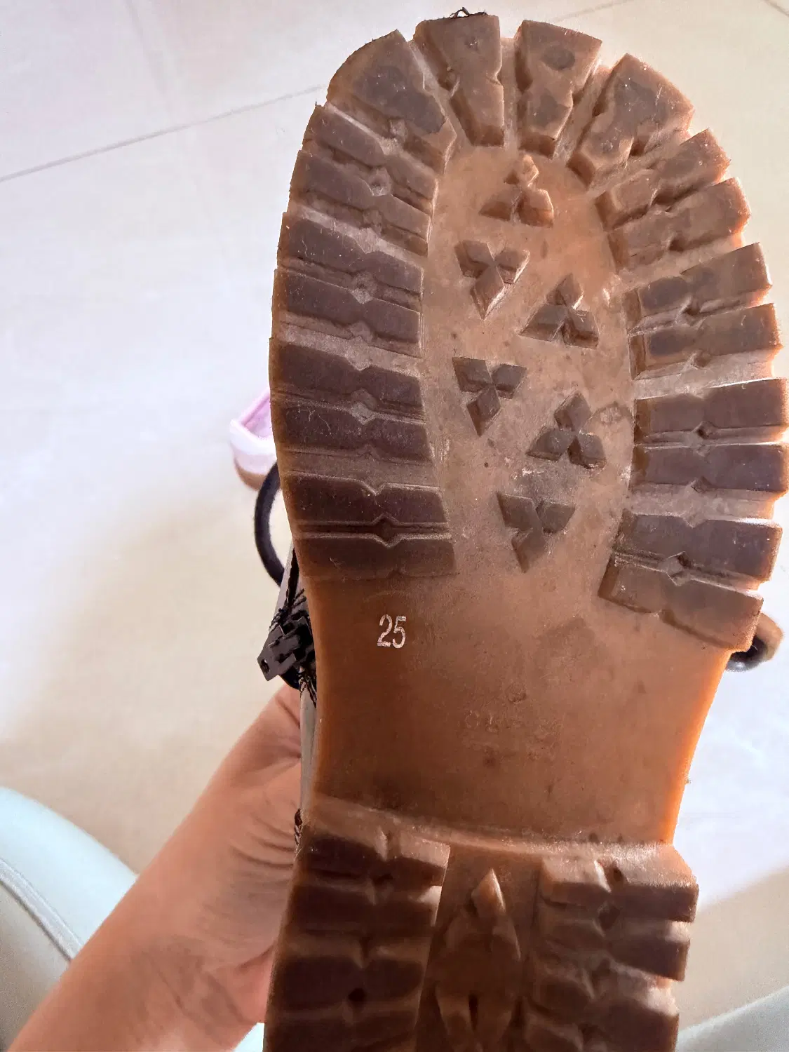 بوت gucci|کفش و لباس بچه|تهران, ولنجک|دیوار