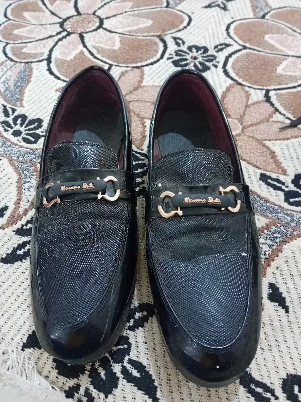 تعدادی کفش|کیف، کفش، کمربند|ملایر, |دیوار