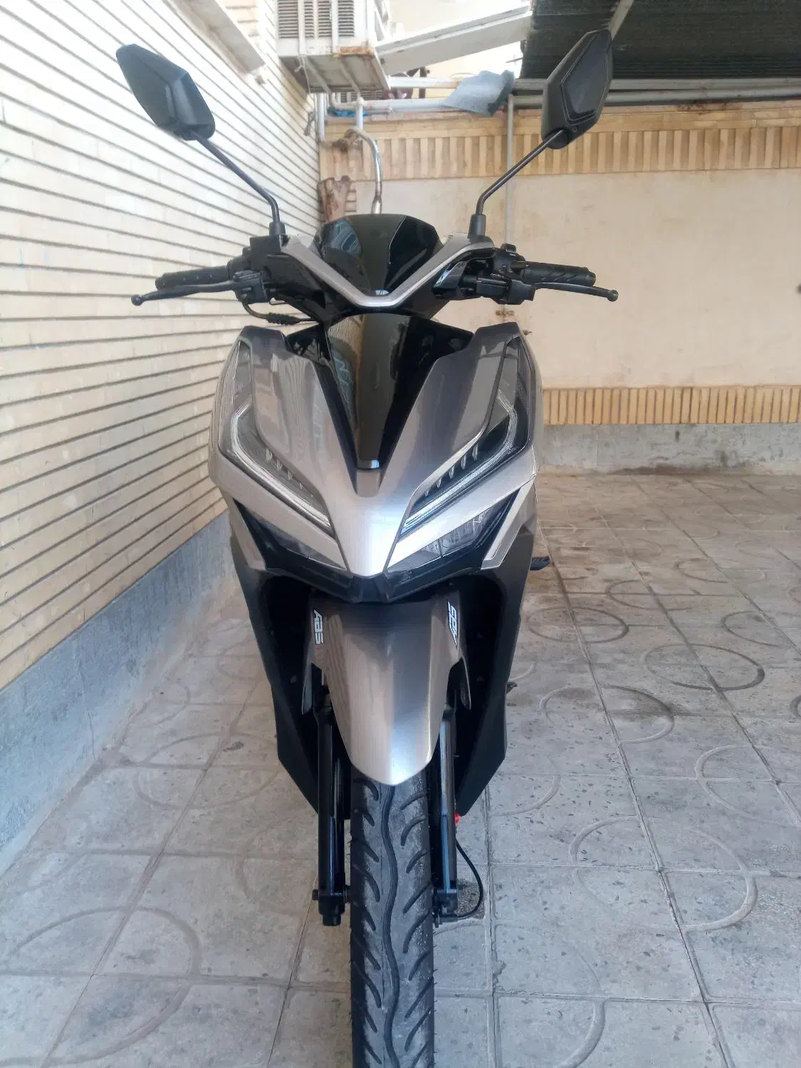 کلیک 170 کبیر|موتورسیکلت|جم, |دیوار