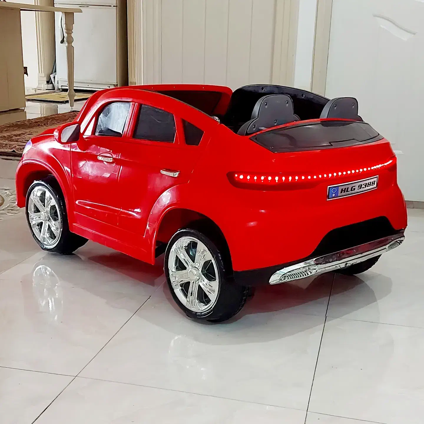 ماشین شارژی دونفره ی خیلی بزرگ|اسباببازی بچه|تبریز, |دیوار