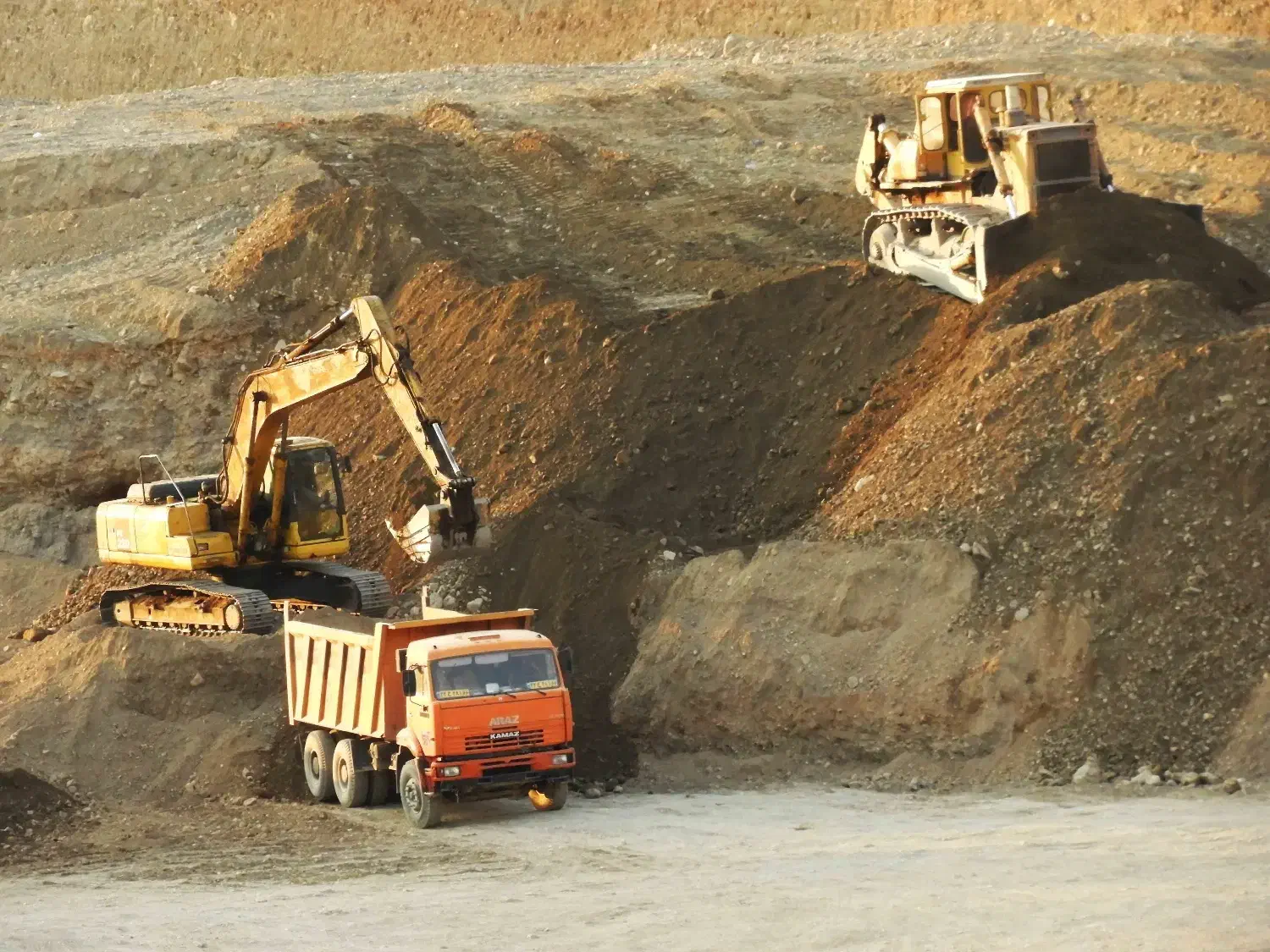 خاکبرداری  تخریب و حمل مصالح|خدمات حمل و نقل|تهران, پاسداران|دیوار