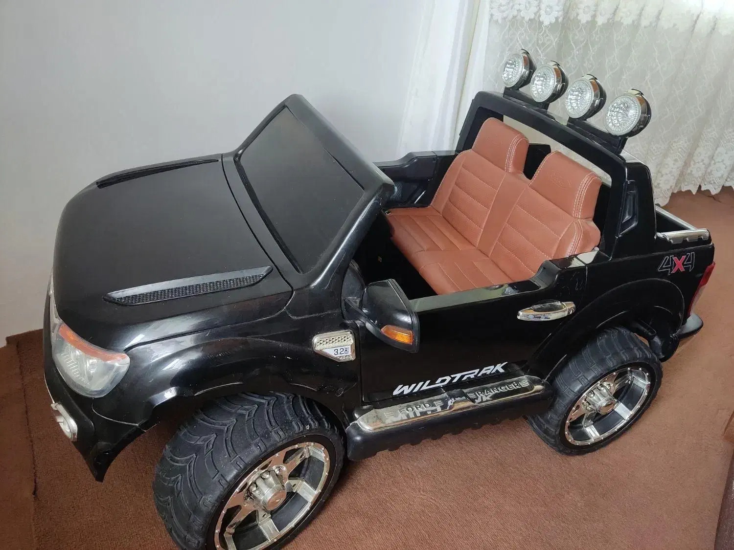 ماشین شارژی مدل فورد|اسباب‌بازی بچه|رشت, شالکو|دیوار