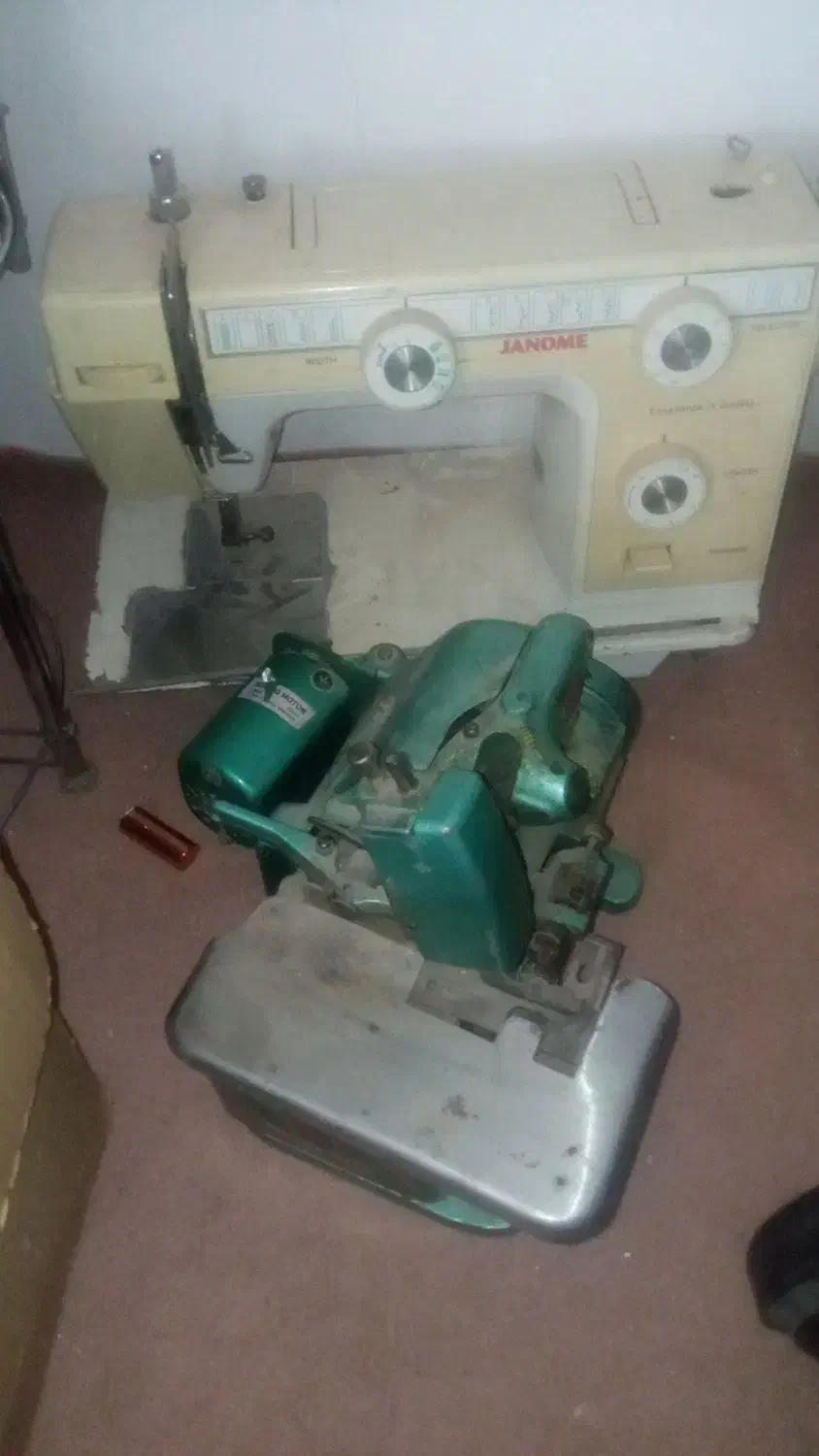 چرخ خیاطی ژانومه ۳۹۹|چرخ خیاطی و ریسندگی|سبزوار, کهنه آب|دیوار