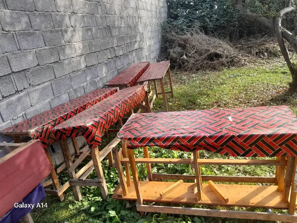 فروش میز و نیمکت با چوب نرادوجنگلی|میز و صندلی غذاخوری|اسالم, |دیوار