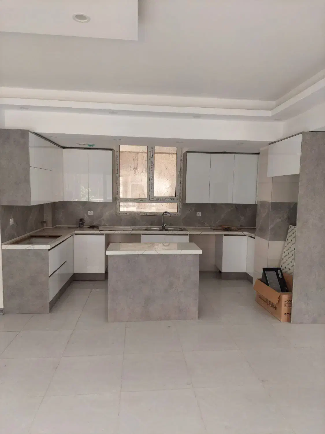 50 متر / تکواحدی / با آسانسور