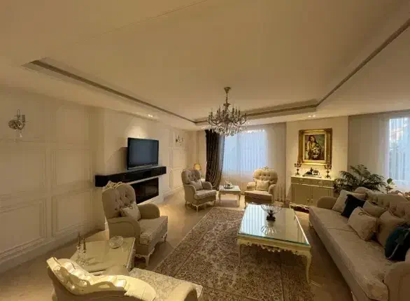 110 متر/ فول امکانت/ کم ساله/ خوش نقشه