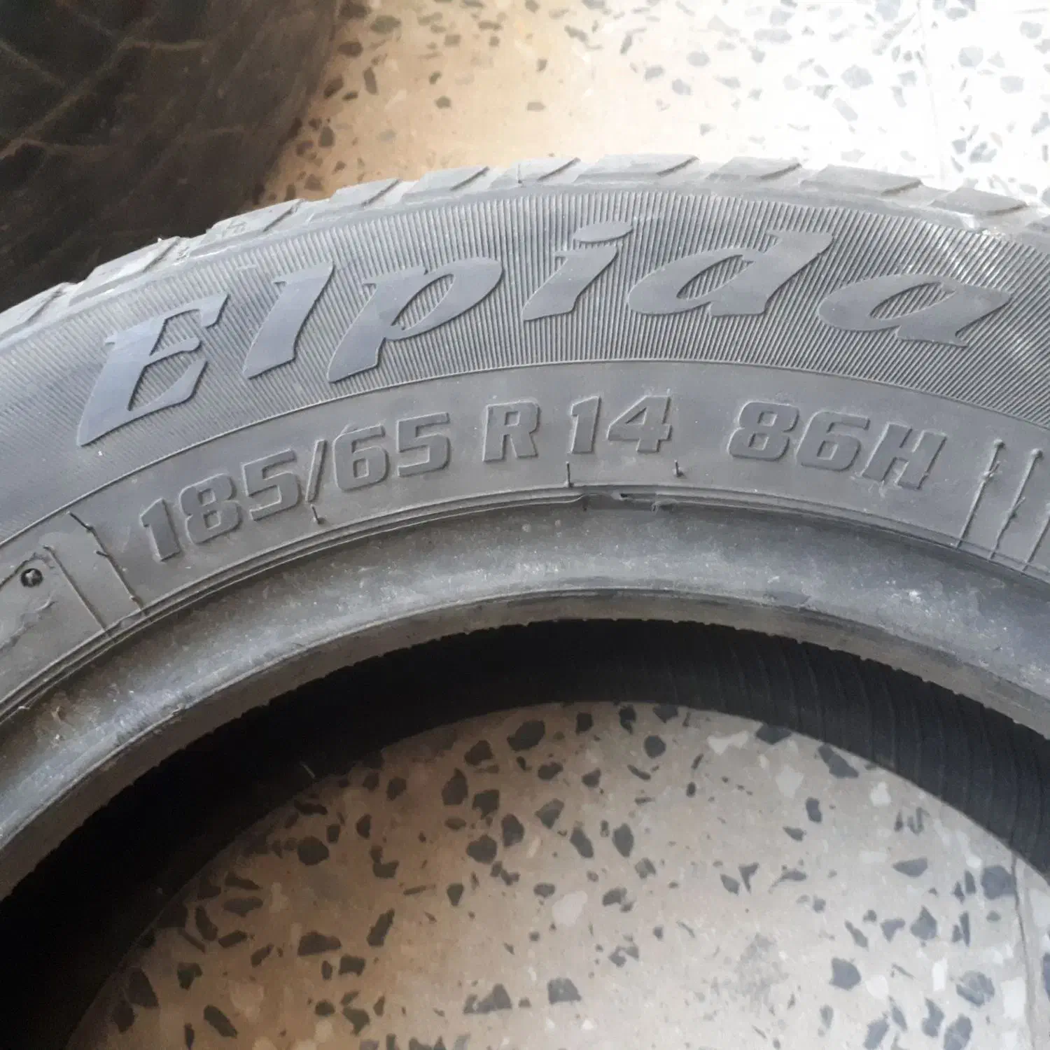 لاستیک ۱۴ پژو|قطعات یدکی و لوازم جانبی|ملایر, |دیوار